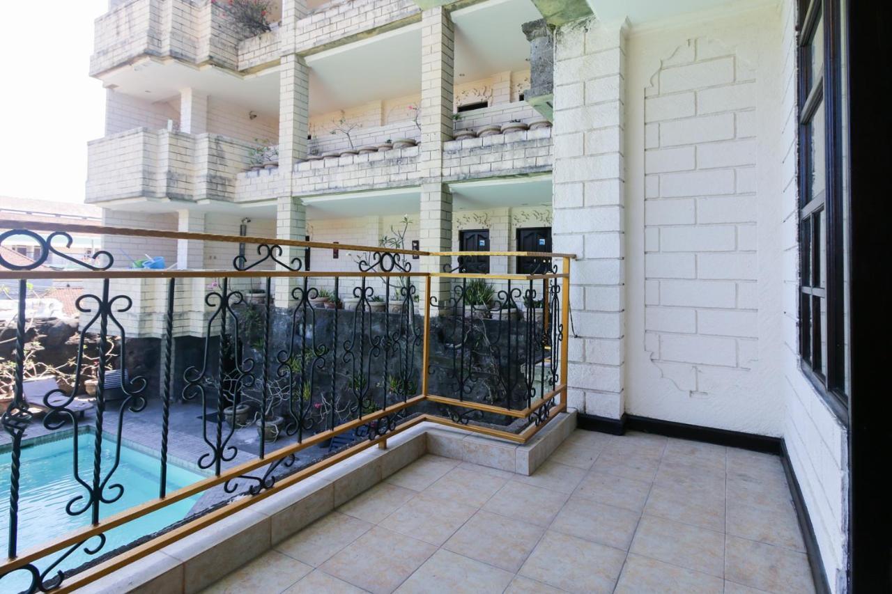 Vilarisi Hotel Legian Exteriör bild