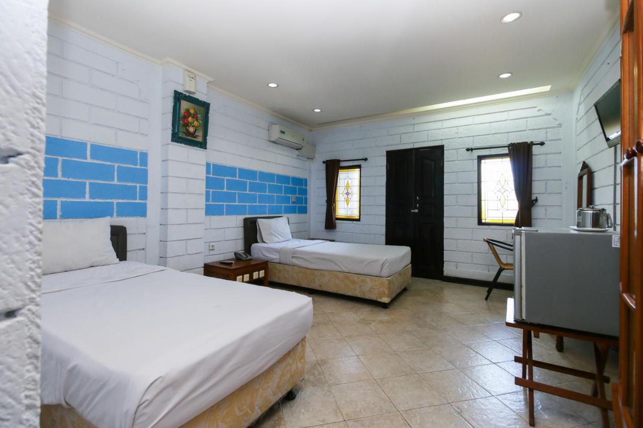 Vilarisi Hotel Legian Exteriör bild