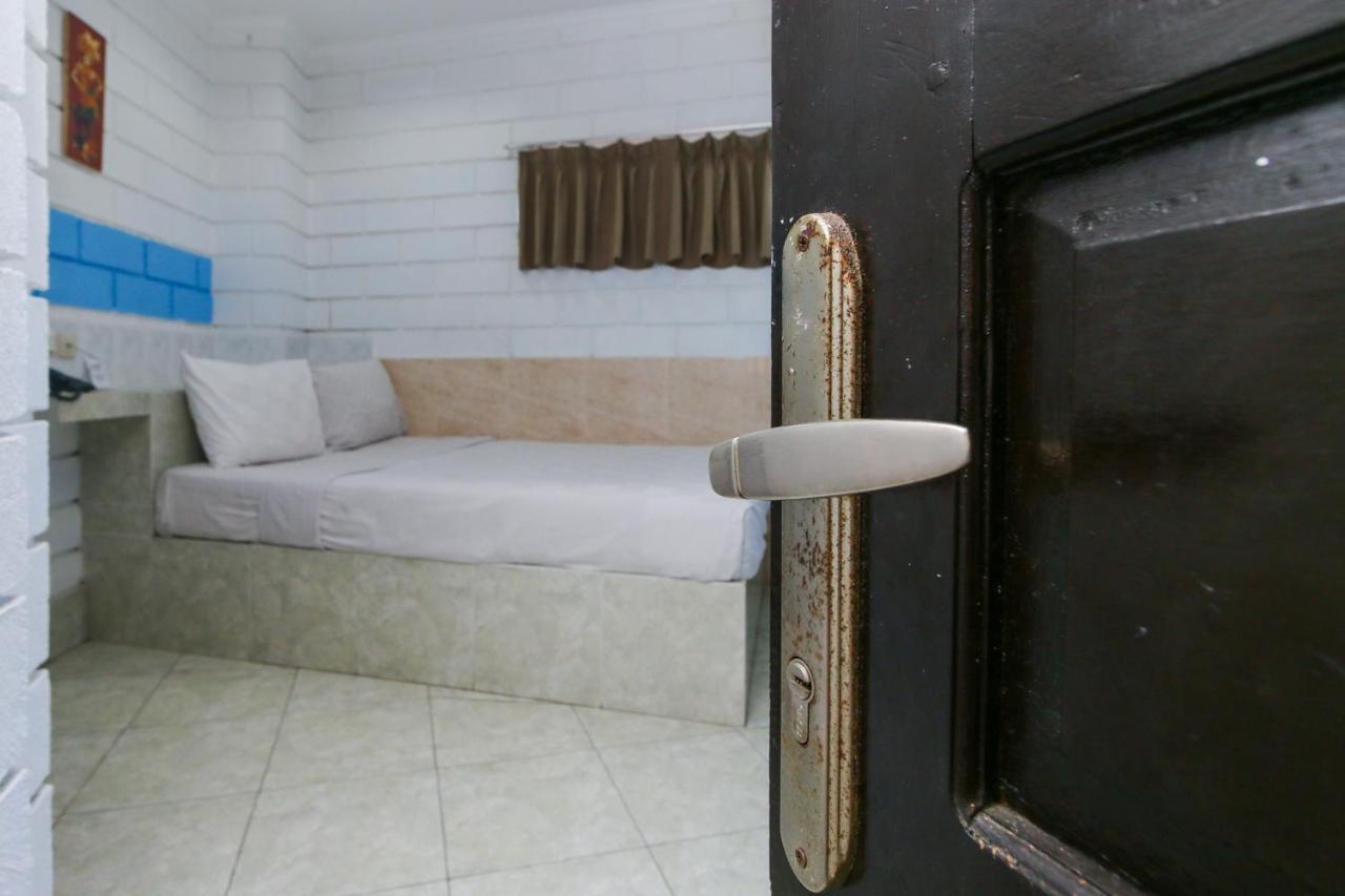 Vilarisi Hotel Legian Exteriör bild